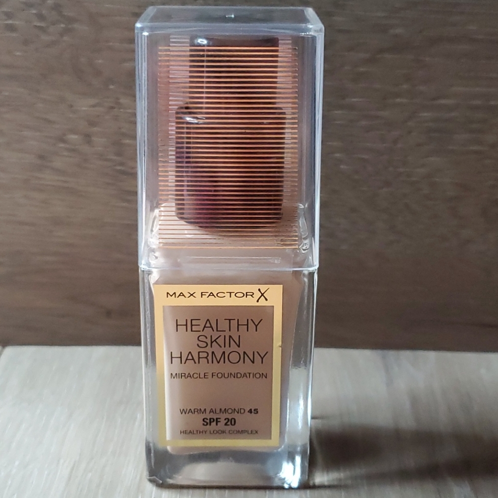 Max Factor Healthy Skin Harmony Miracle Foundation